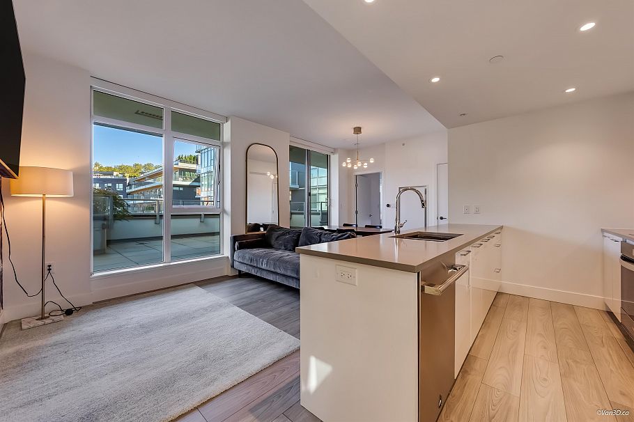 409 3581 E Kent Avenue North Vancouver, BC - 9