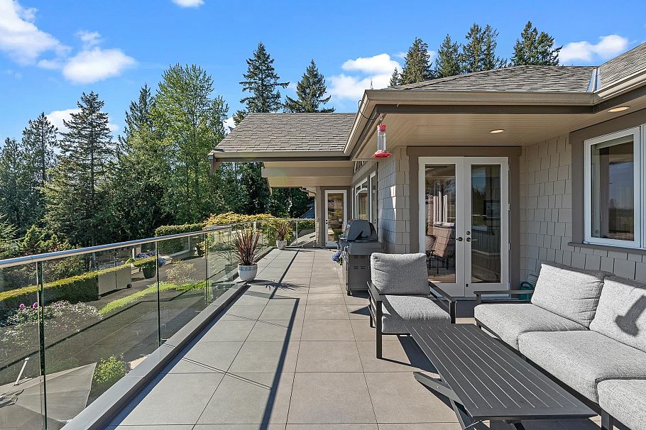 5168 Redonda Drive North Vancouver, BC - 21