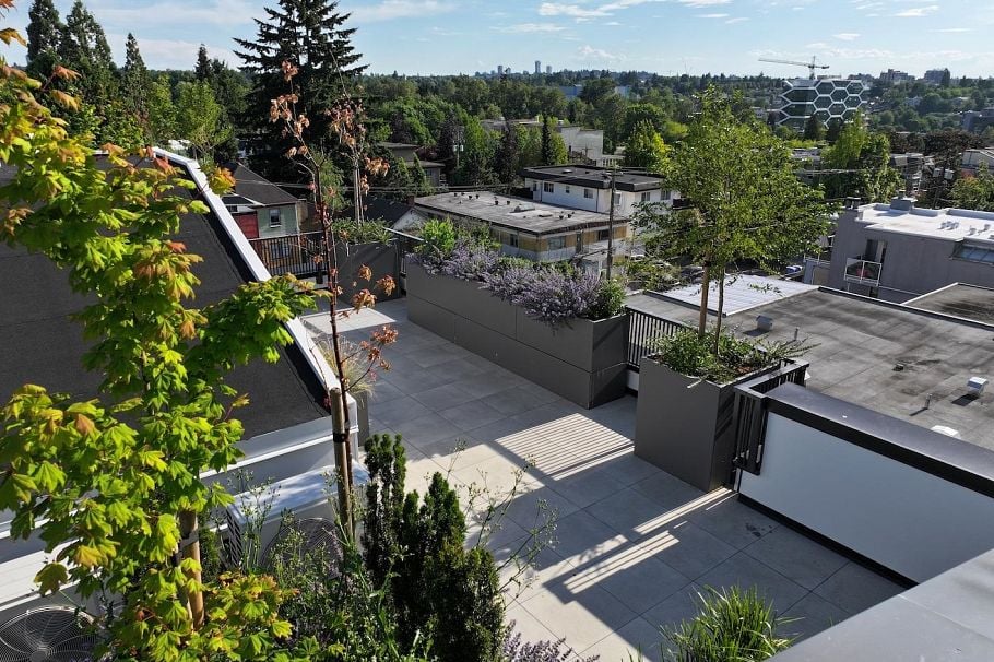 103 1550 E 3rd Avenue Vancouver, BC - 2