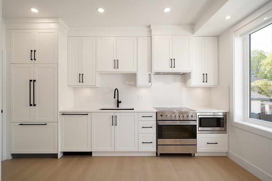 4830 Duchess Street Vancouver, BC - 6