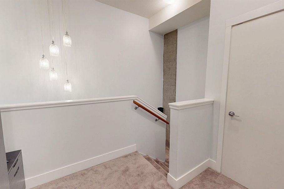 357 E 11th Avenue Vancouver, BC - 11