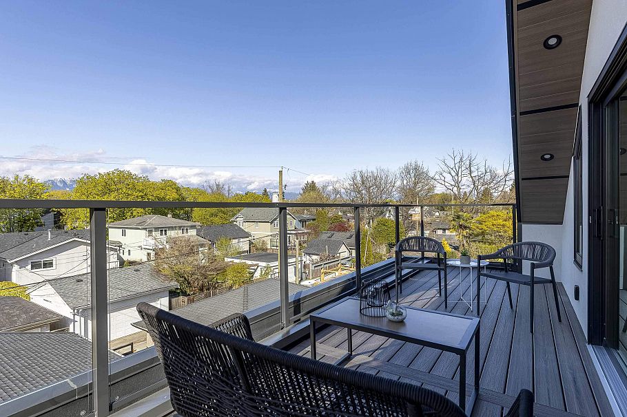 2 3255 W 13th Avenue Vancouver, BC - 14