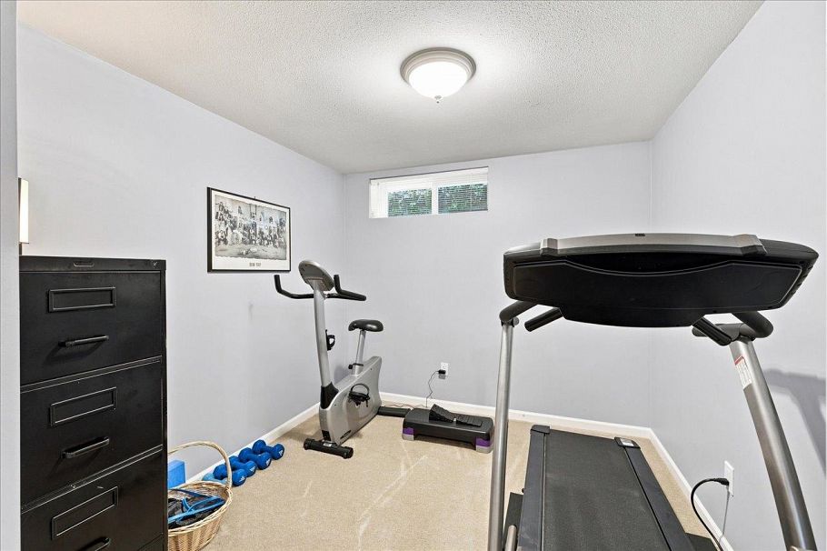 3493 Oxford Street Vancouver, BC - 37