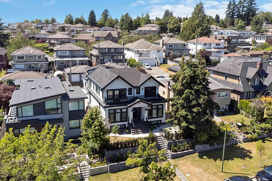 8007 Elliott Street Vancouver, BC - 16