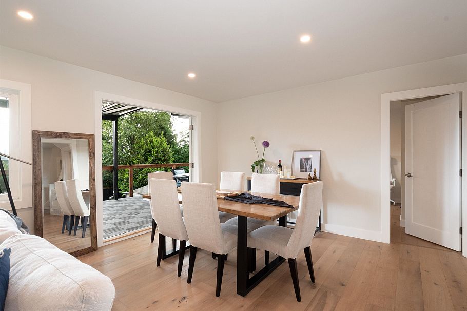 3067 Plymouth Drive North Vancouver, BC - 14