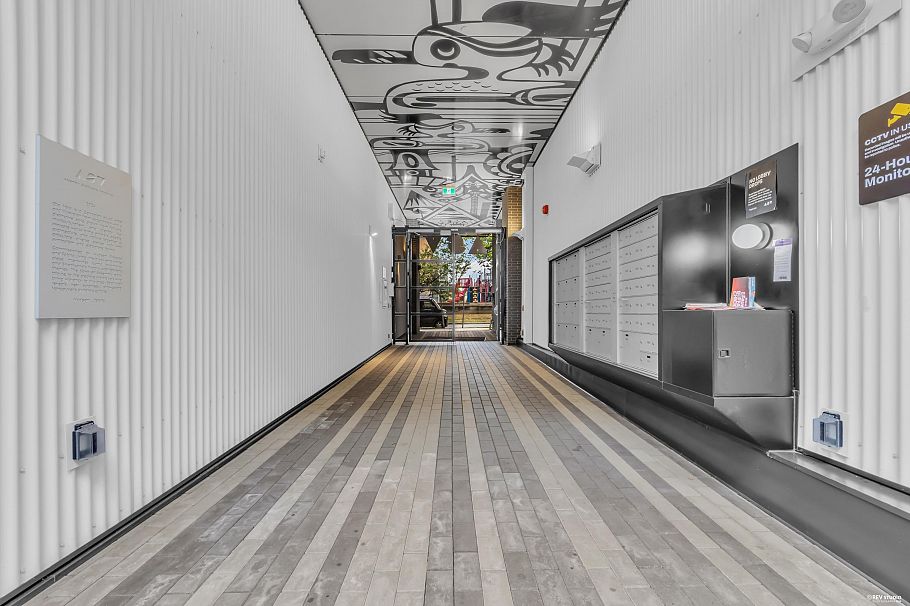 302 1120 E East Georgia Street Vancouver, BC - 32