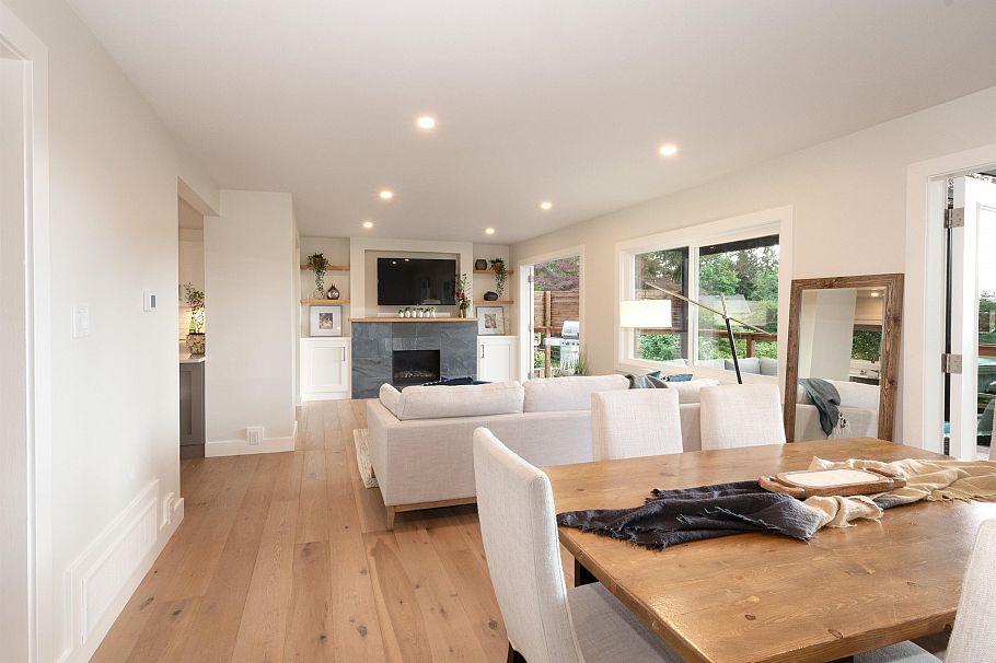3067 Plymouth Drive North Vancouver, BC - 10