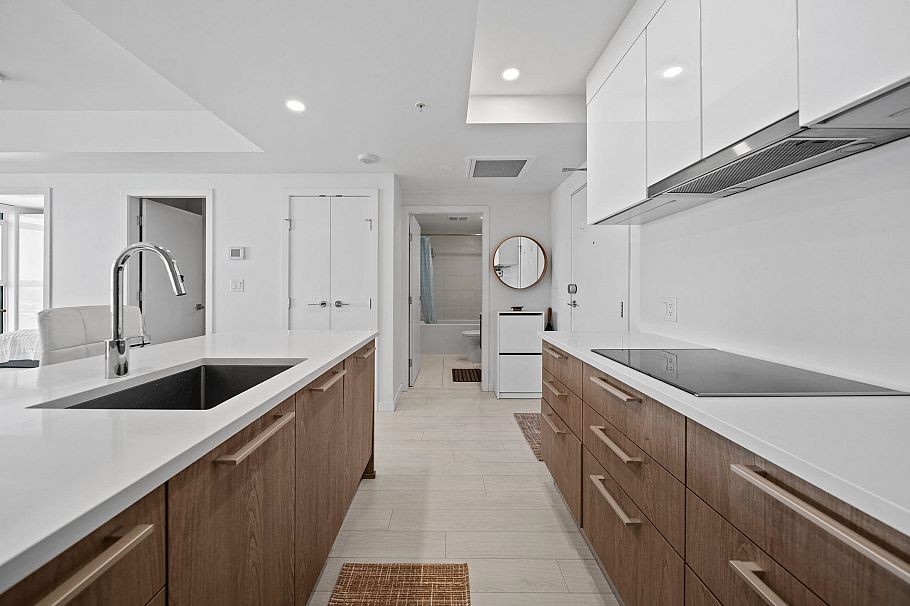 1911 285 E 10th Avenue Vancouver, BC - 12
