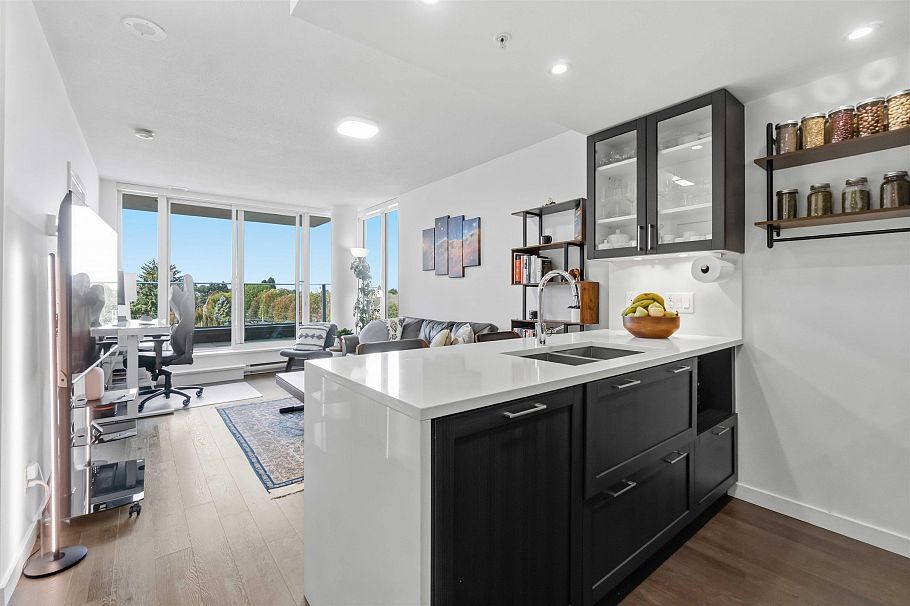 615 5598 Ormidale Street Vancouver, BC - 5