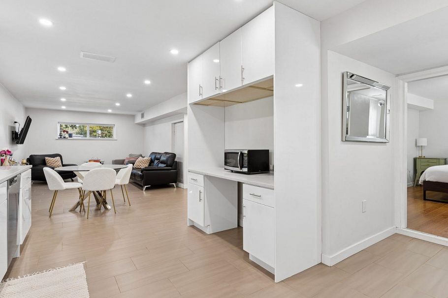 3006 E Georgia Street Vancouver, BC - 21