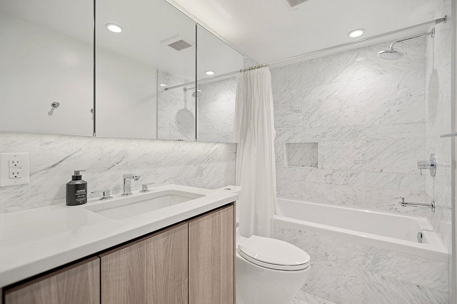 1501 1768 Cook Street Vancouver, BC - 9