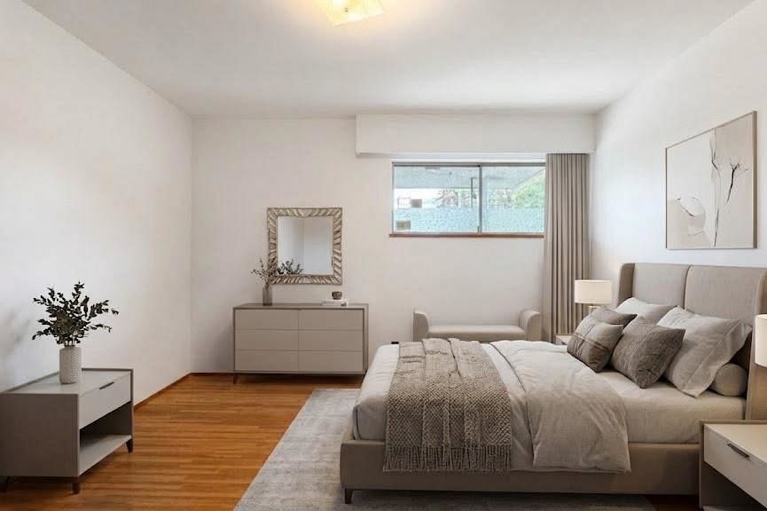 817 W 64th Avenue Vancouver, BC - 9