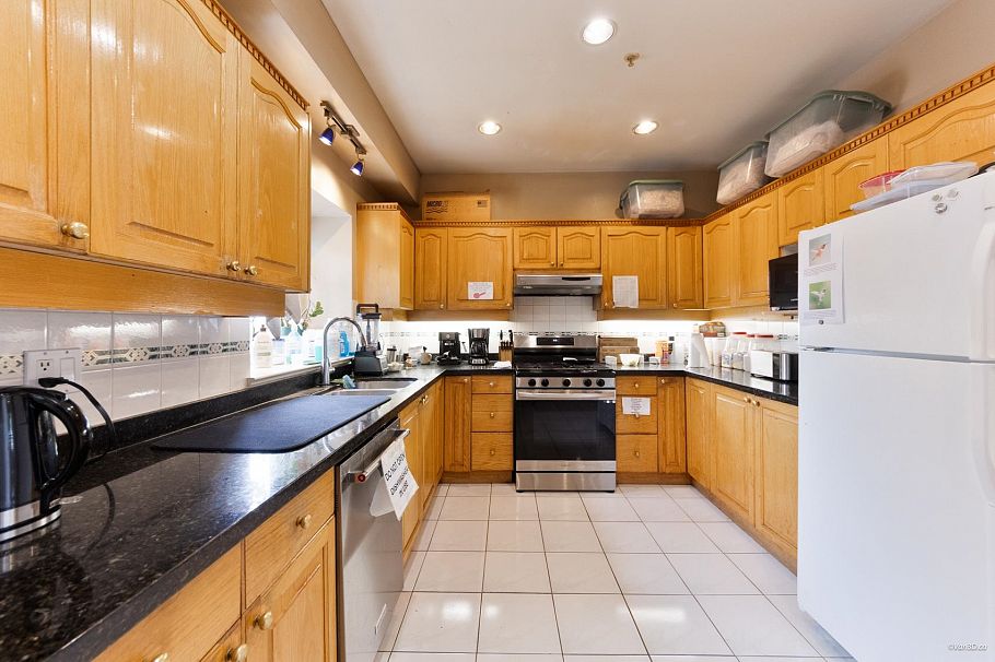 3207 Vimy Crescent Vancouver, BC - 10