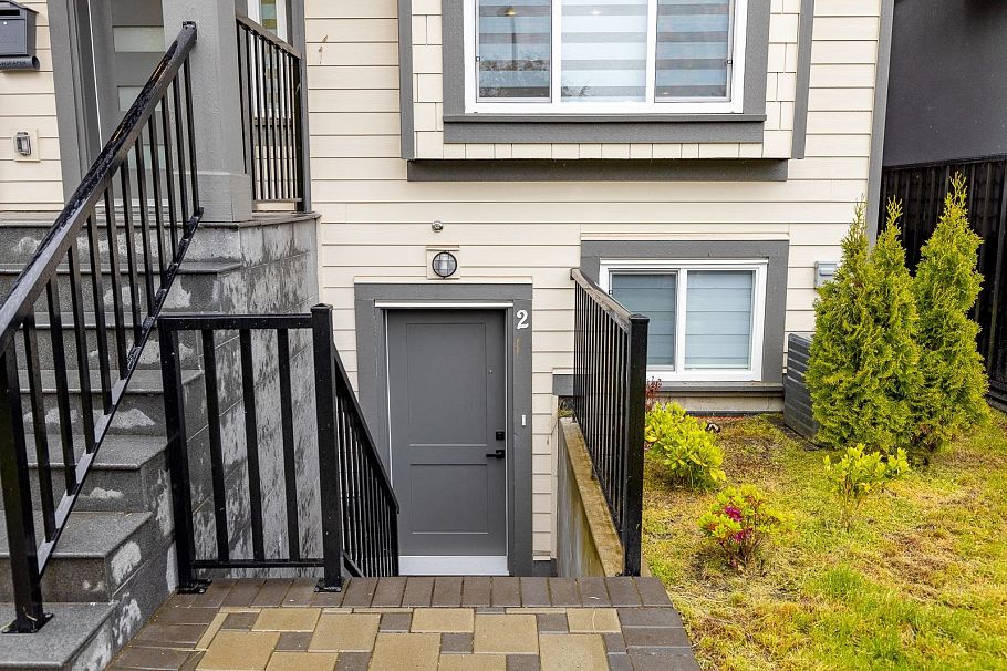 333 E 64th Avenue Vancouver, BC - 5