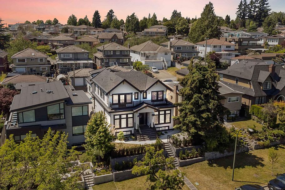 8007 Elliott Street Vancouver, BC - 15