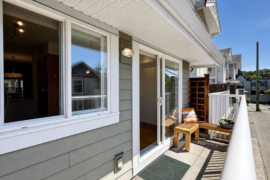 13 915 Tobruck Avenue North Vancouver, BC - 13