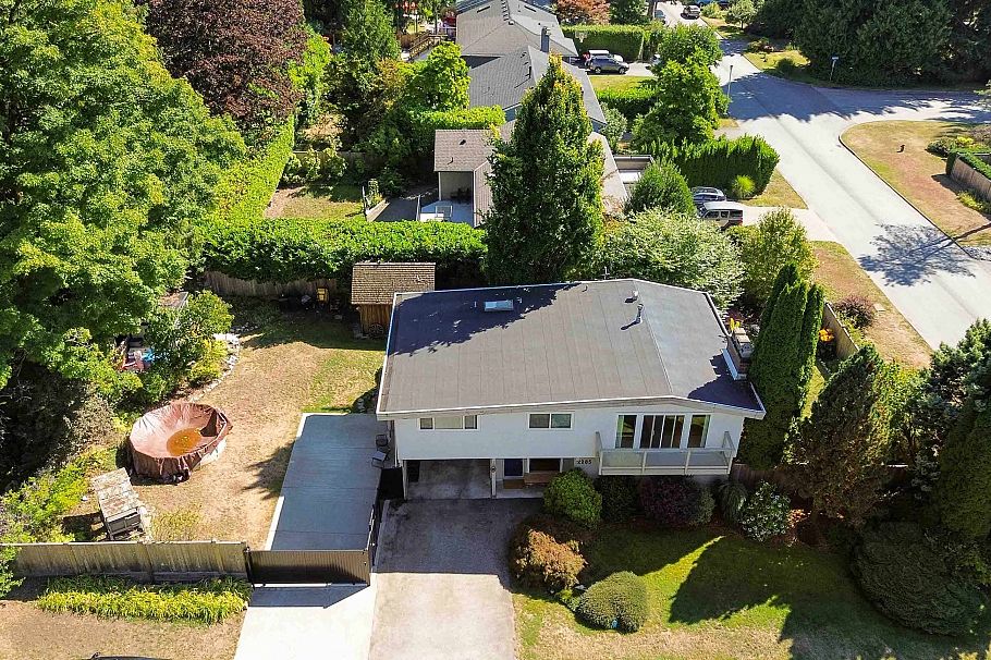 2285 Tompkins Crescent North Vancouver, BC - 38