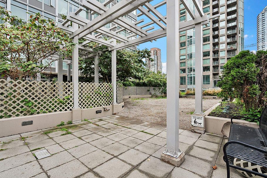 702 888 Homer Street Vancouver, BC - 30