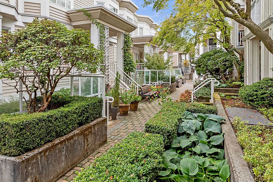 246 2565 W Broadway Street Vancouver, BC - 30