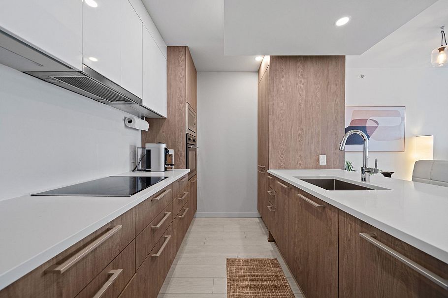 1911 285 E 10th Avenue Vancouver, BC - 13