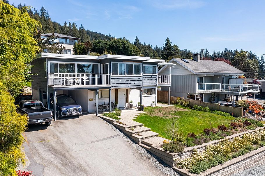 454 Monteray Avenue North Vancouver, BC - 28