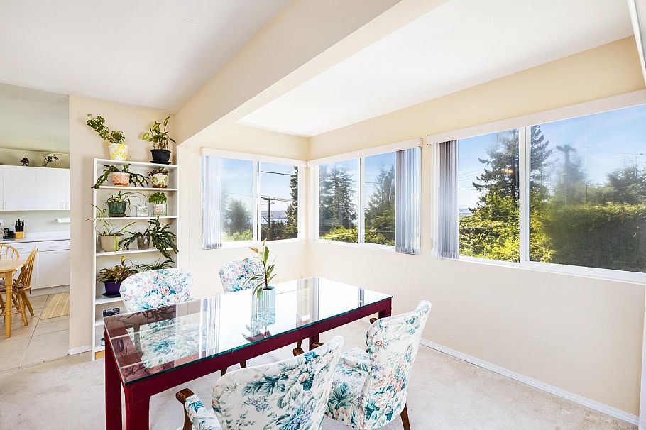 454 Monteray Avenue North Vancouver, BC - 6