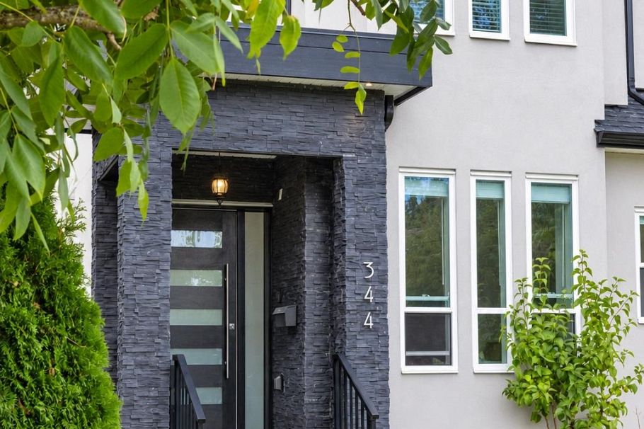 344 E 21 Street North Vancouver, BC - 15