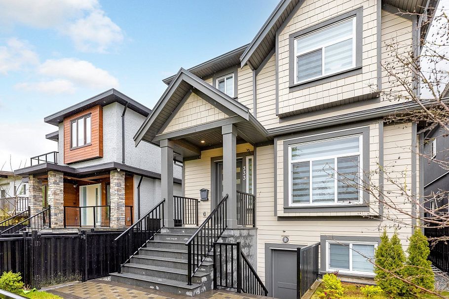 333 E 64th Avenue Vancouver, BC - 3