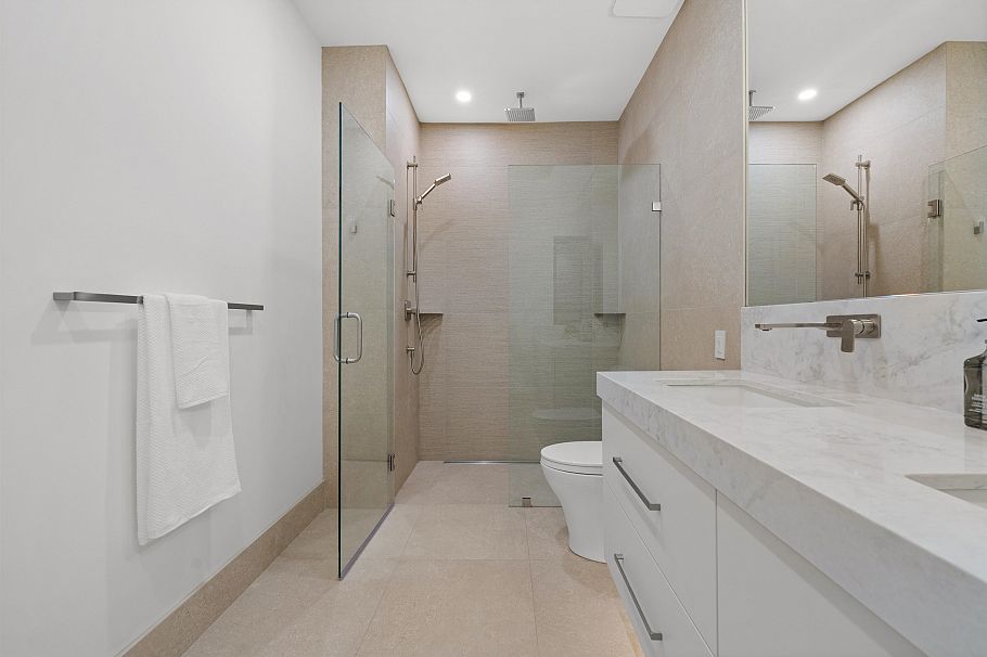1605 E 21st Avenue Vancouver, BC - 28