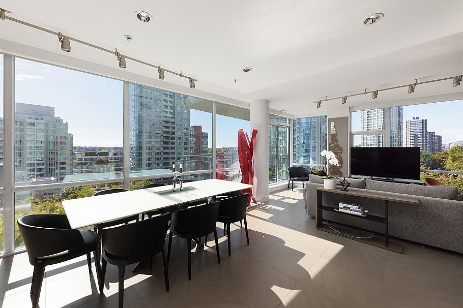 805 1455 Howe Street Vancouver, BC - 2