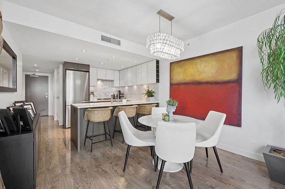 503 110 Switchmen Street Vancouver, BC - 2