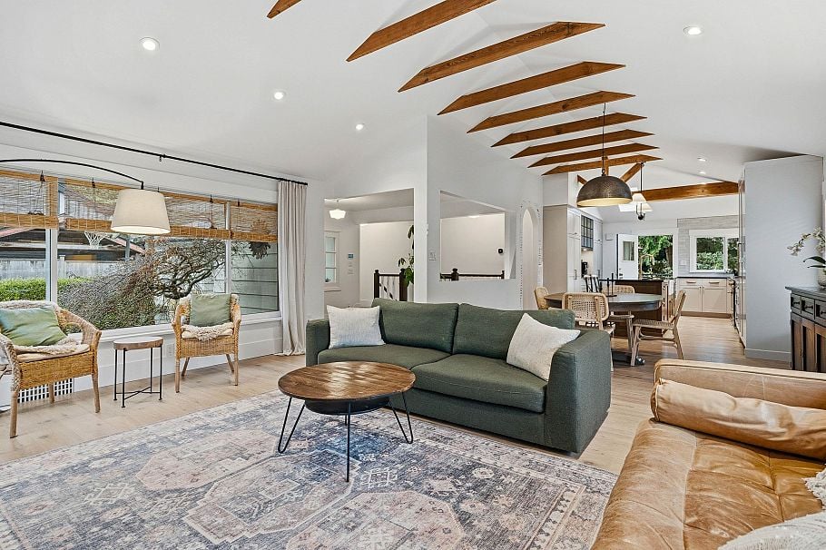 1335 Ridgewood Drive North Vancouver, BC - 5