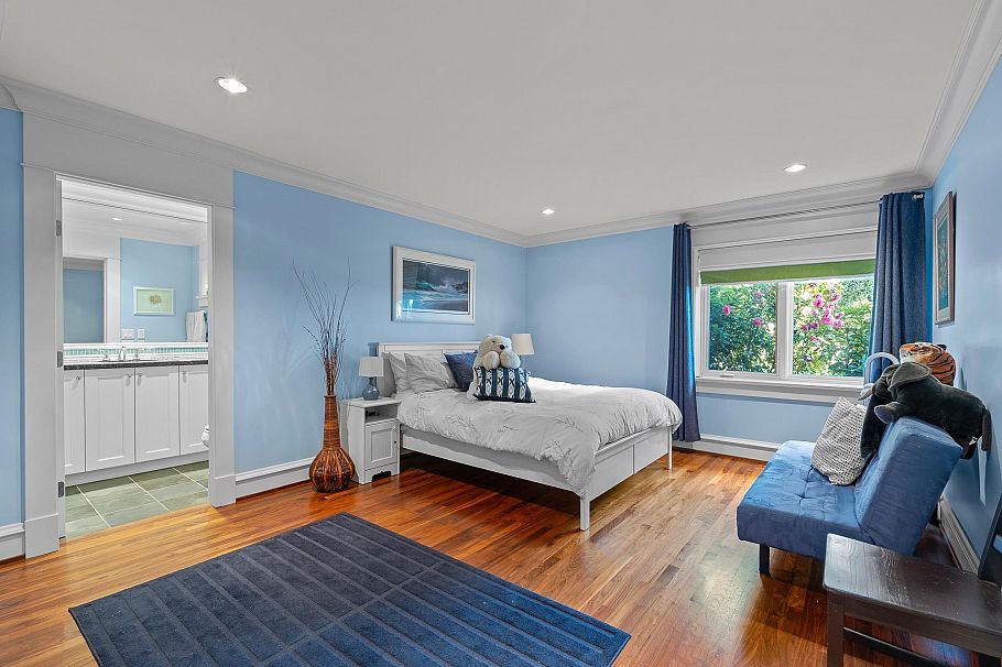 5168 Redonda Drive North Vancouver, BC - 13