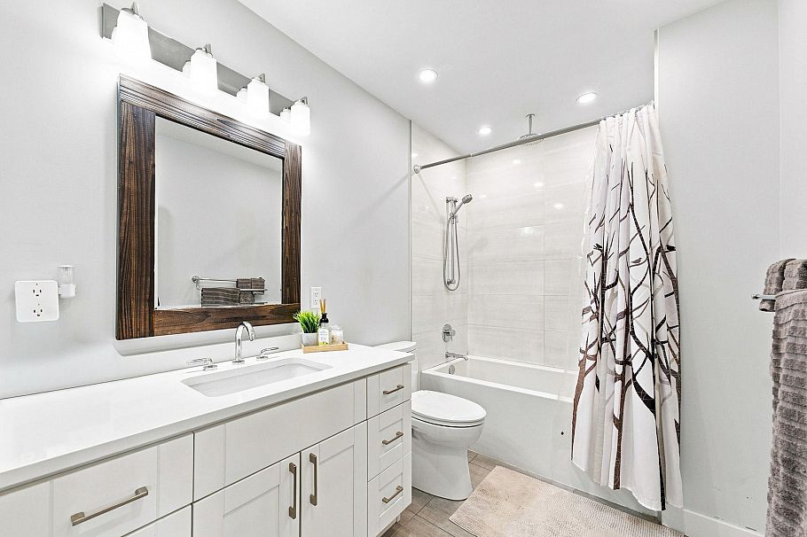 1071 Lillooet Road North Vancouver, BC - 12