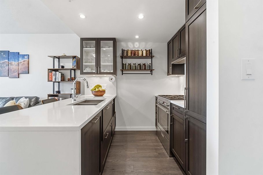 615 5598 Ormidale Street Vancouver, BC - 4