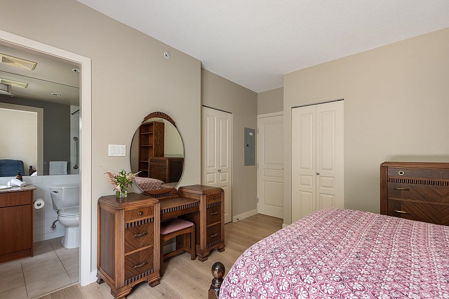 656 1483 E King Edward Avenue Vancouver, BC - 13