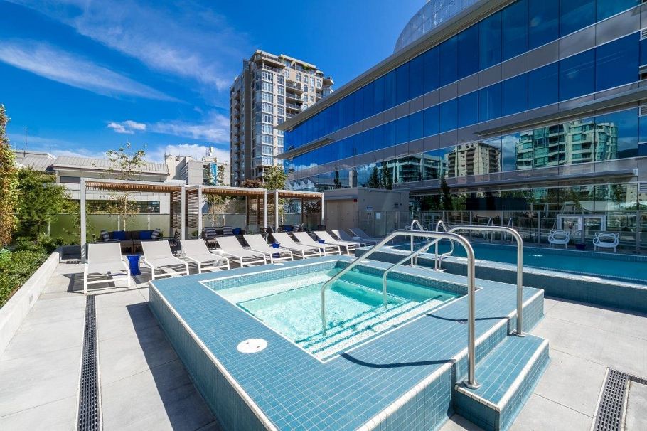 908 125 E 14th Street North Vancouver, BC - 14