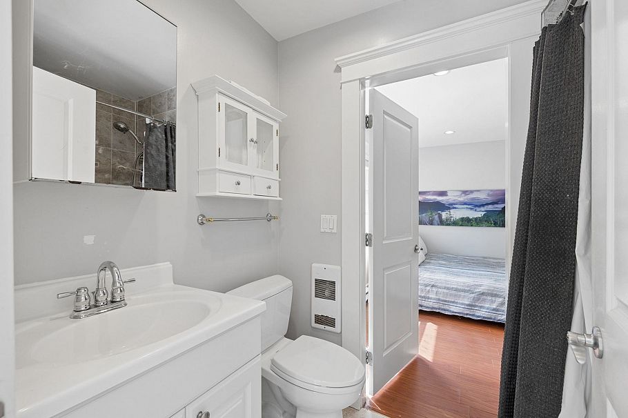 971 Nicola Street Vancouver, BC - 22