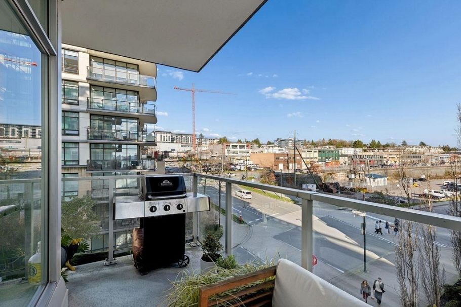 409 185 Victory Ship Way North Vancouver, BC - 27