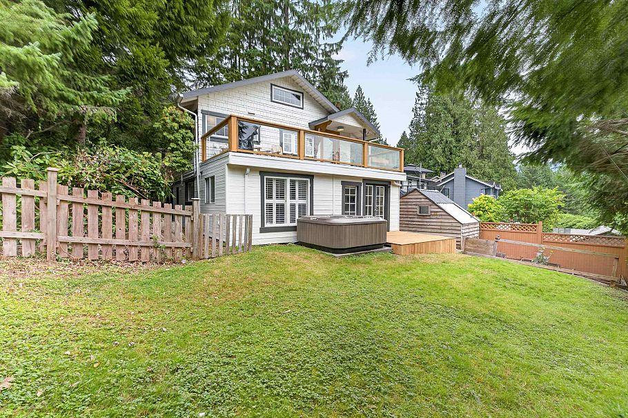 1371 Borthwick Road North Vancouver, BC - 25