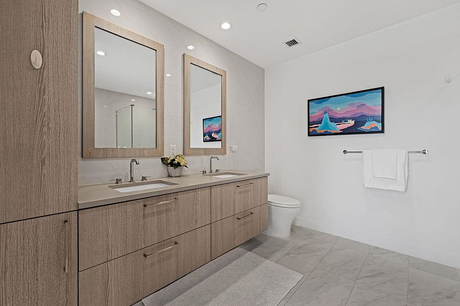 707 E 3 Street North Vancouver, BC - 22