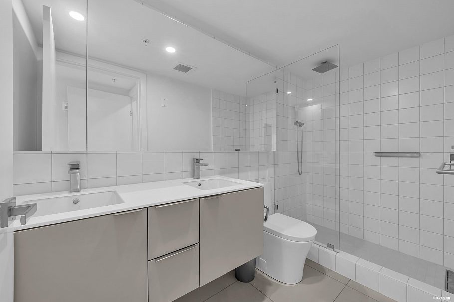 302 1120 E East Georgia Street Vancouver, BC - 15