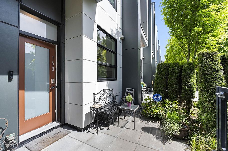 153 2060 Curling Road North Vancouver, BC - 32