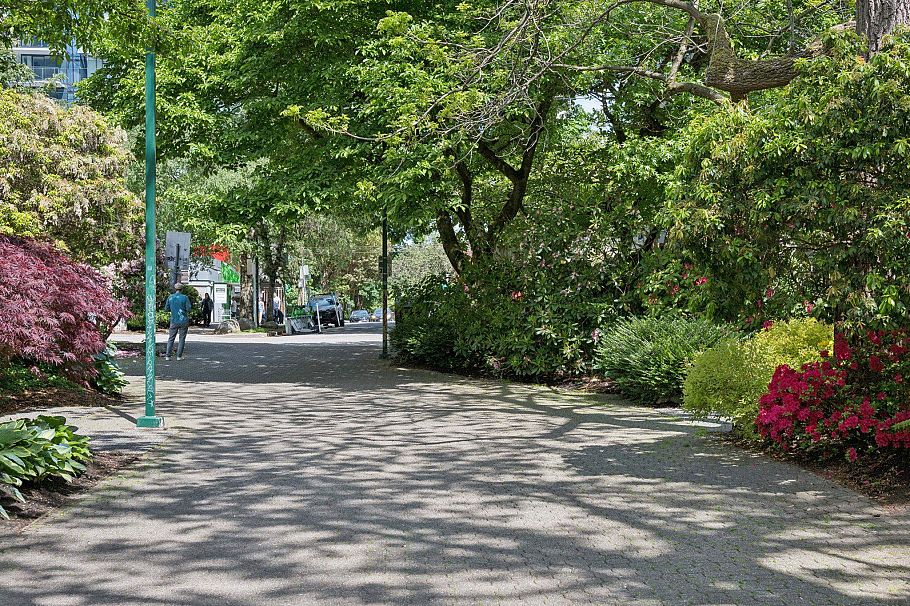 401 1315 Cardero Street Vancouver, BC - 24