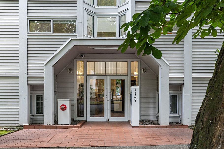 201 1147 Nelson Street Vancouver, BC - 28