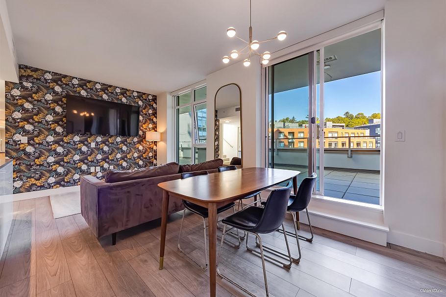 409 3581 E Kent Avenue North Vancouver, BC - 2