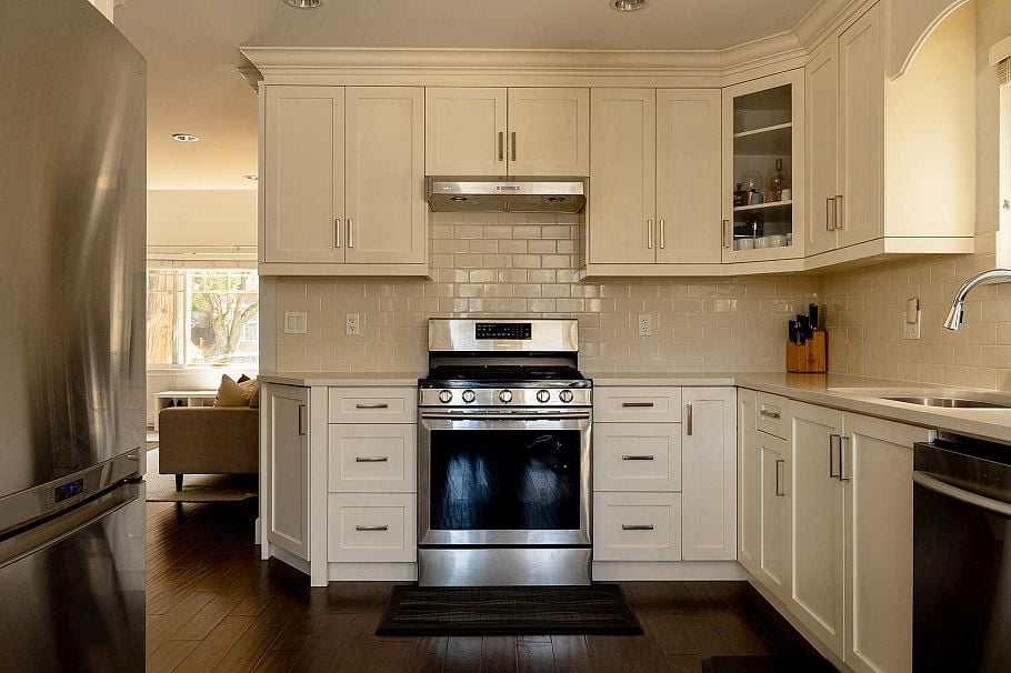 4883 Beatrice Street Vancouver, BC - 13