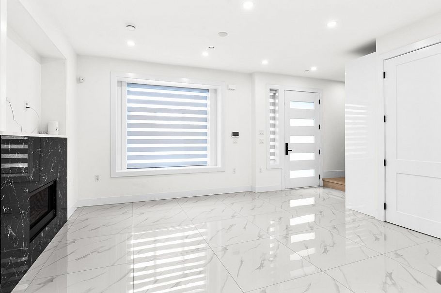 333 E 64th Avenue Vancouver, BC - 8