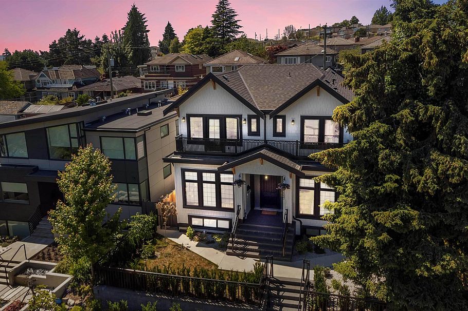 8007 Elliott Street Vancouver, BC - 11