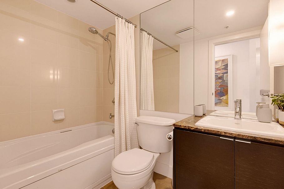 3691 Commercial Street Vancouver, BC - 23